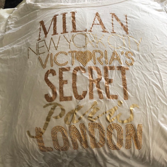 Tank tops bundle - Picture 5 of 5